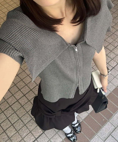 162823573