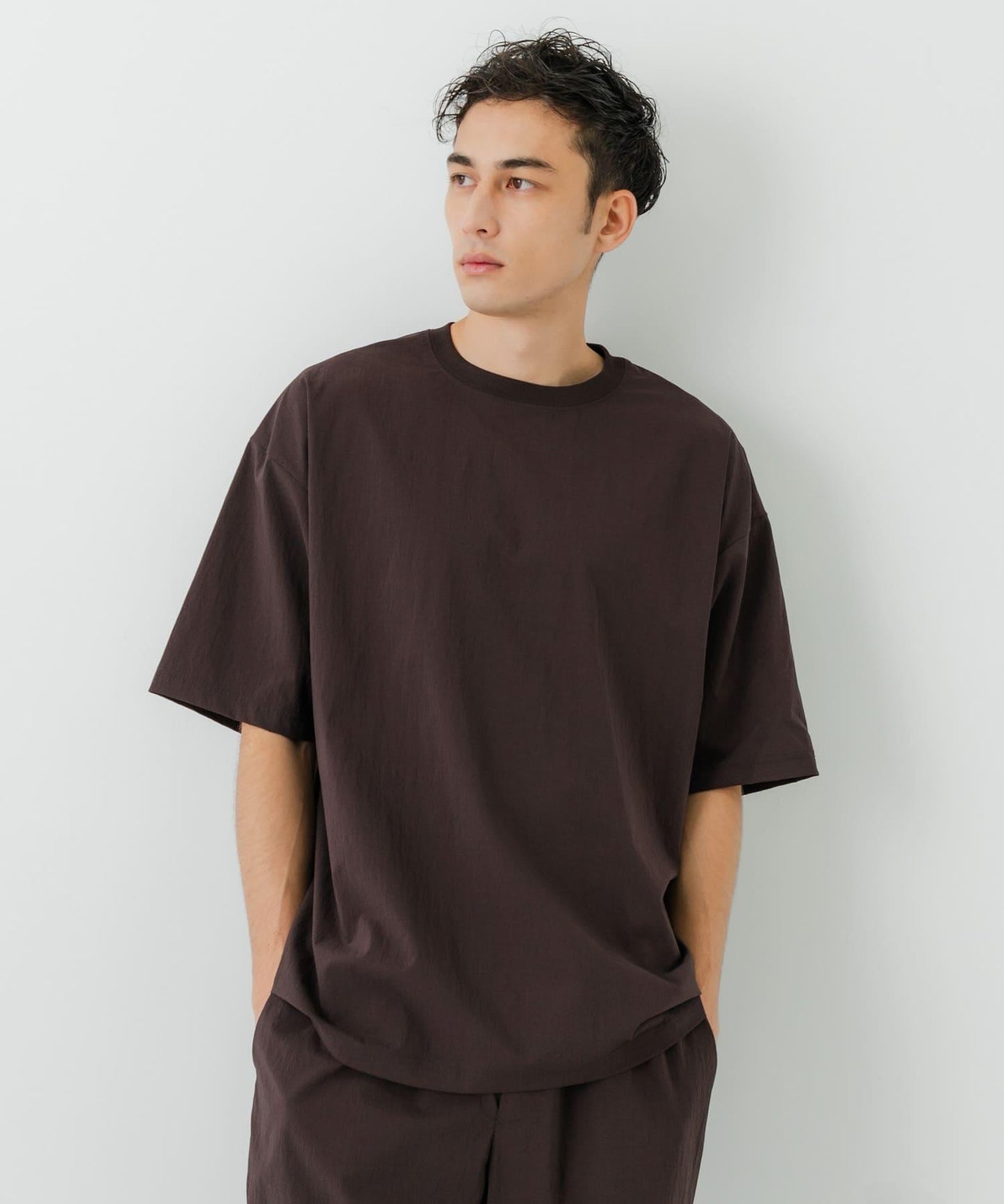 164024045