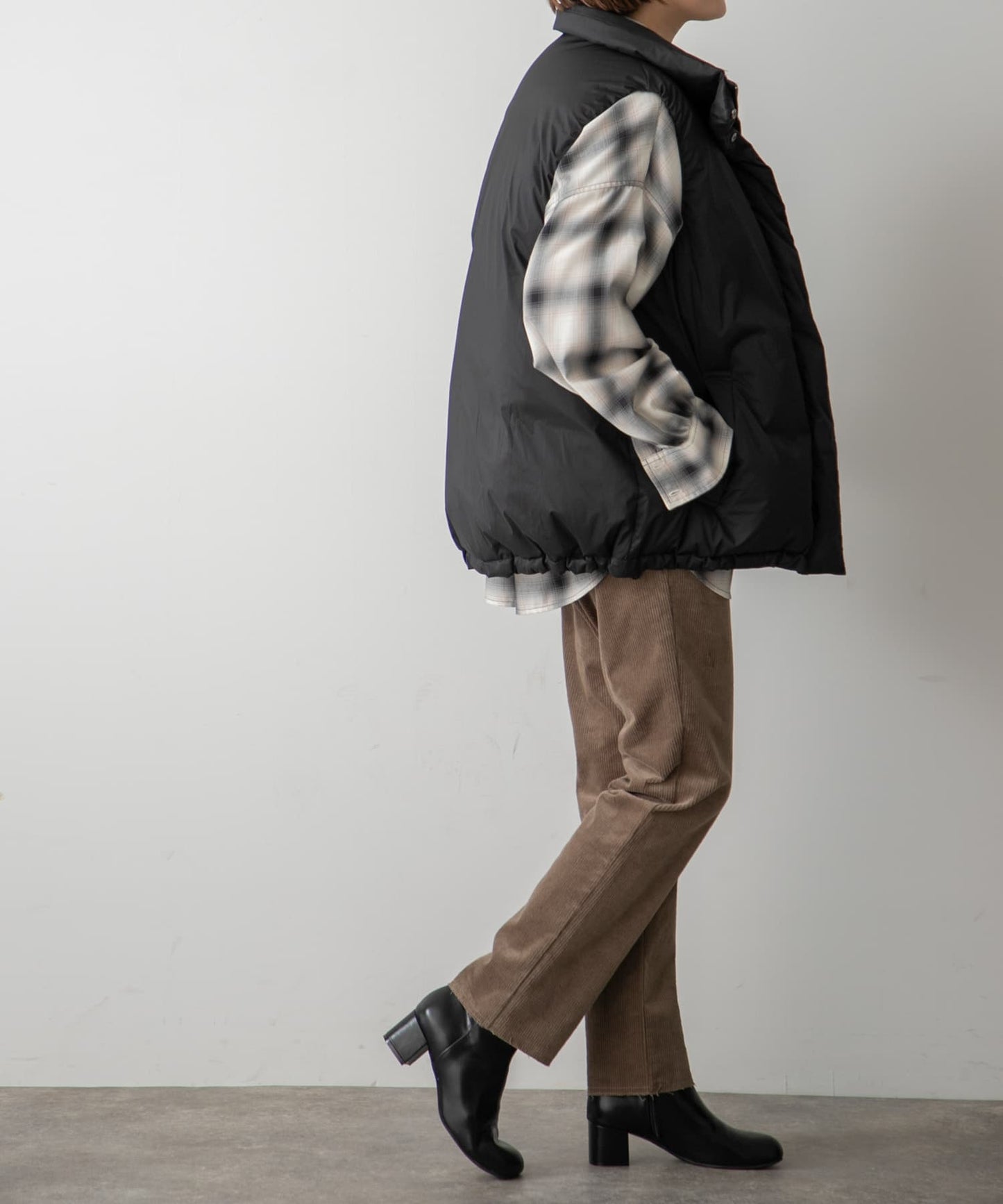 103573252