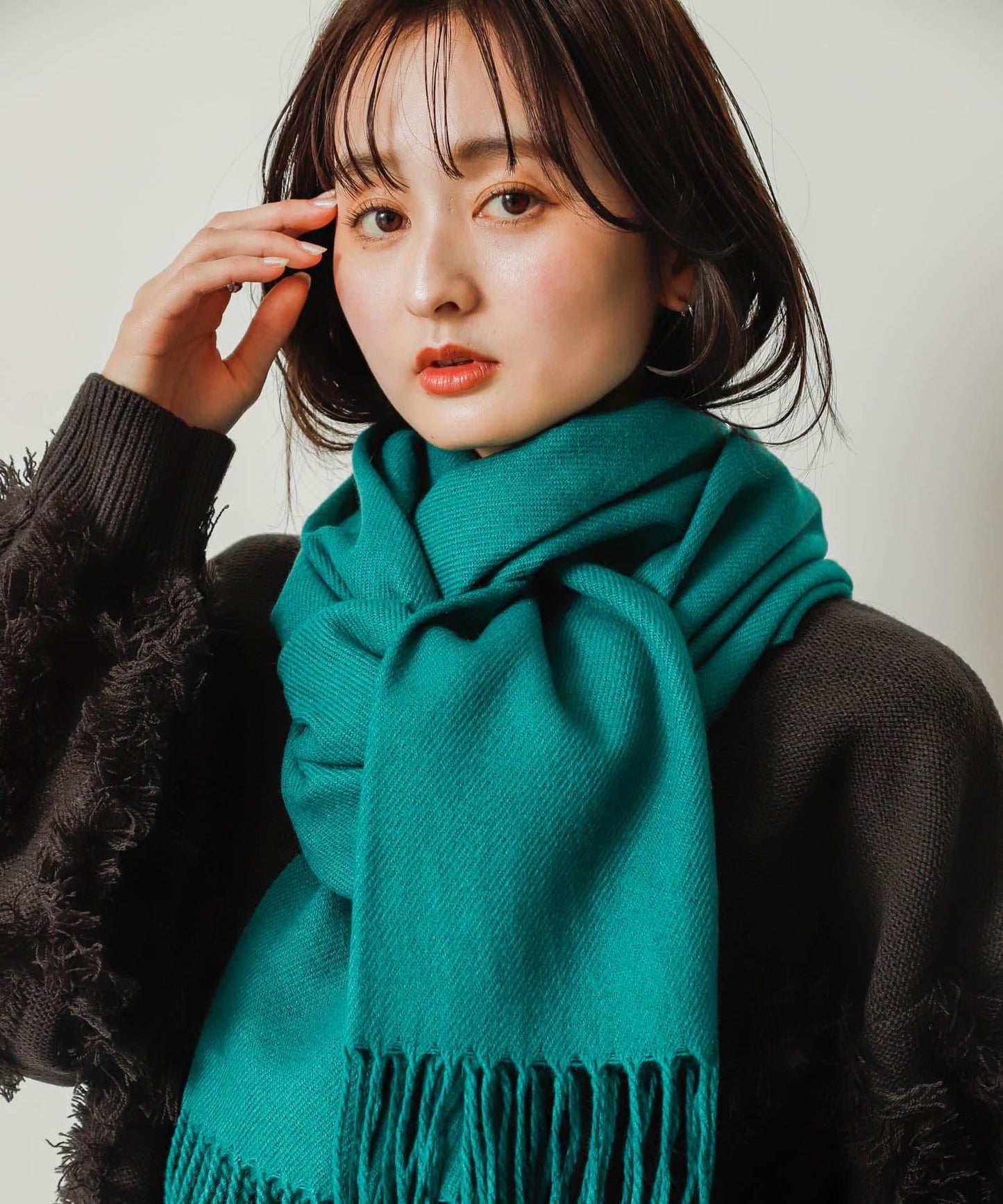 162174106