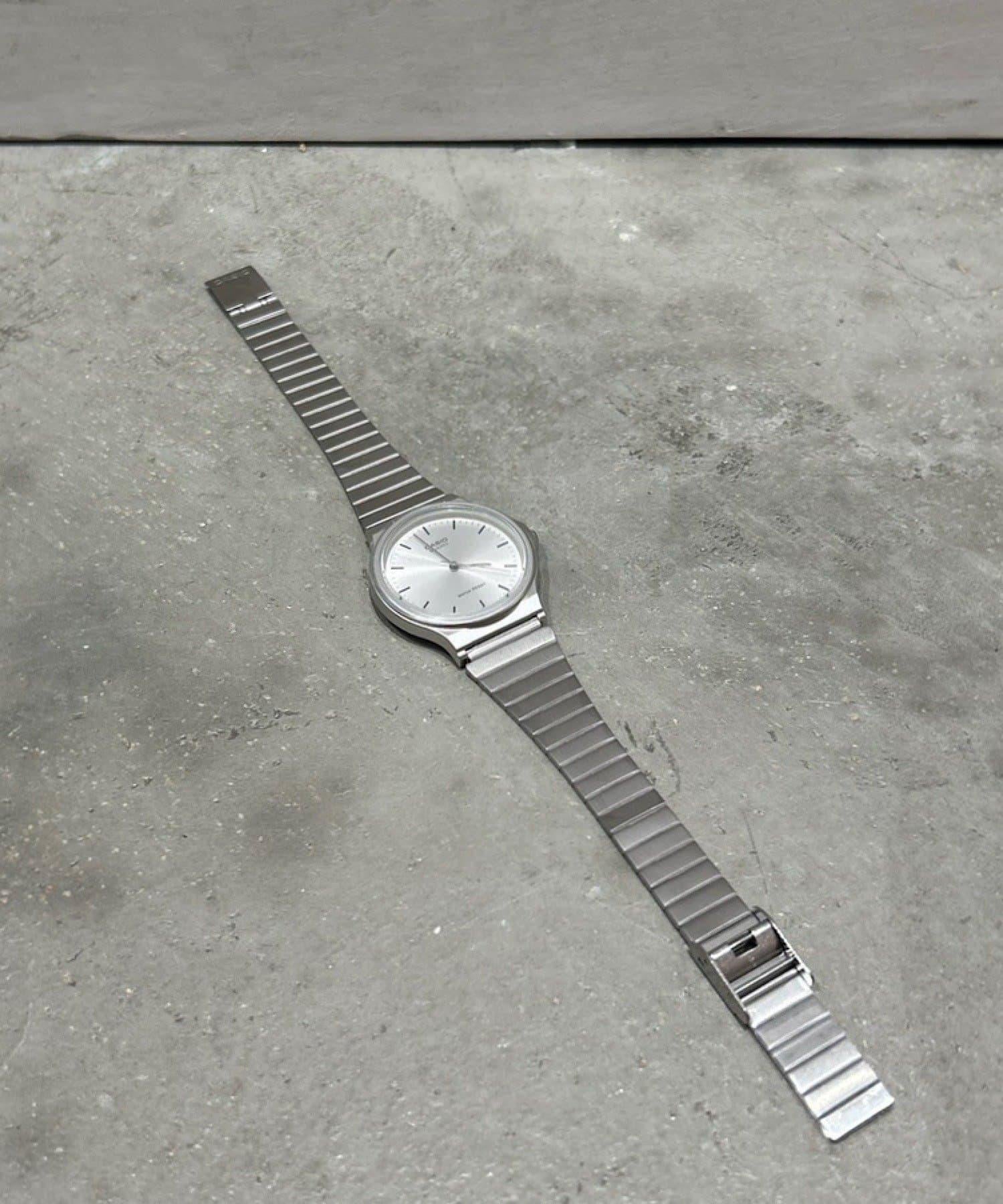 162742340