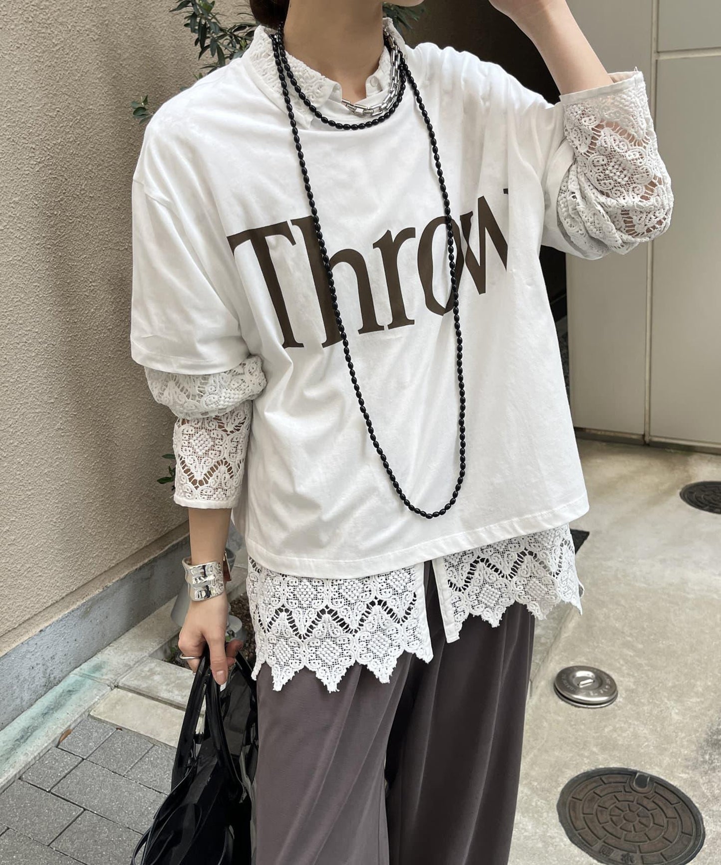 156178109