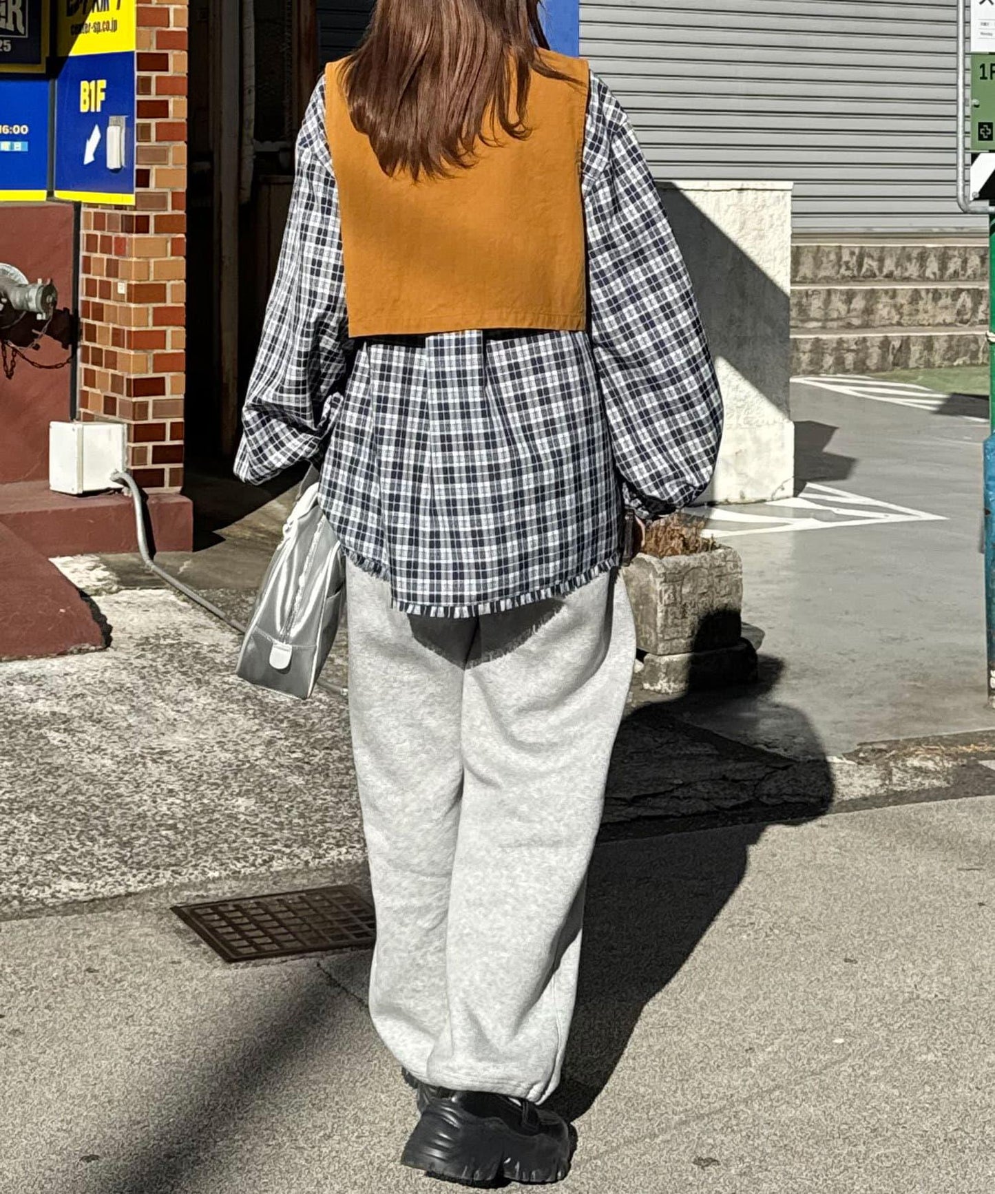 150883020