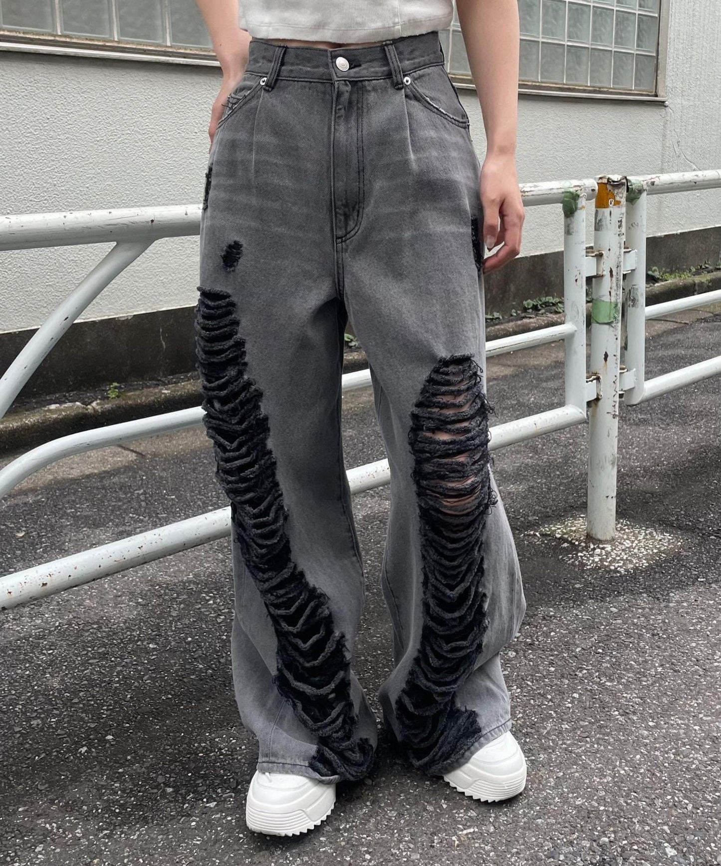 128521276