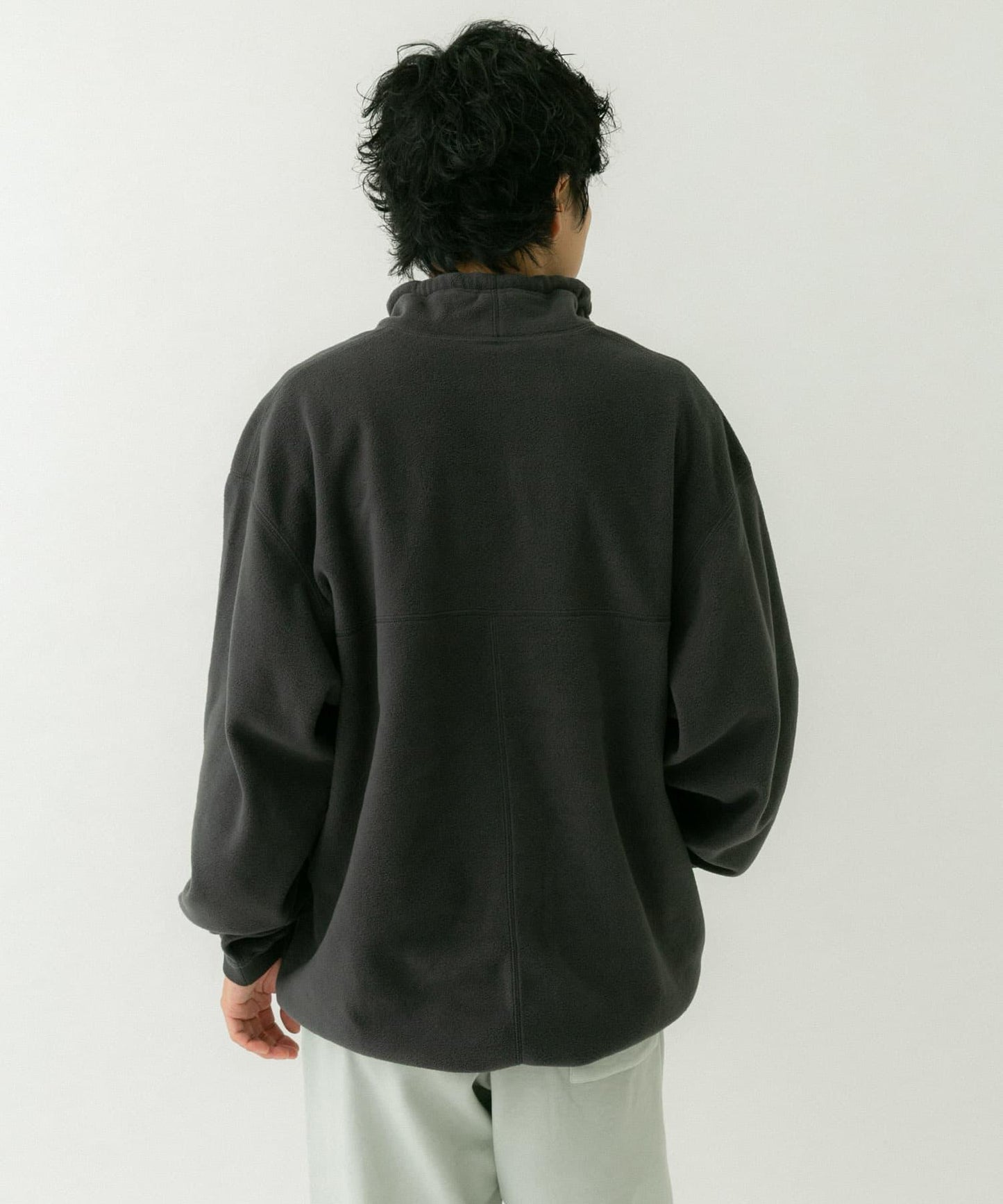 166009737