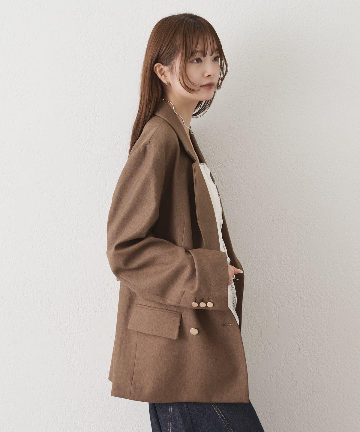 173297877