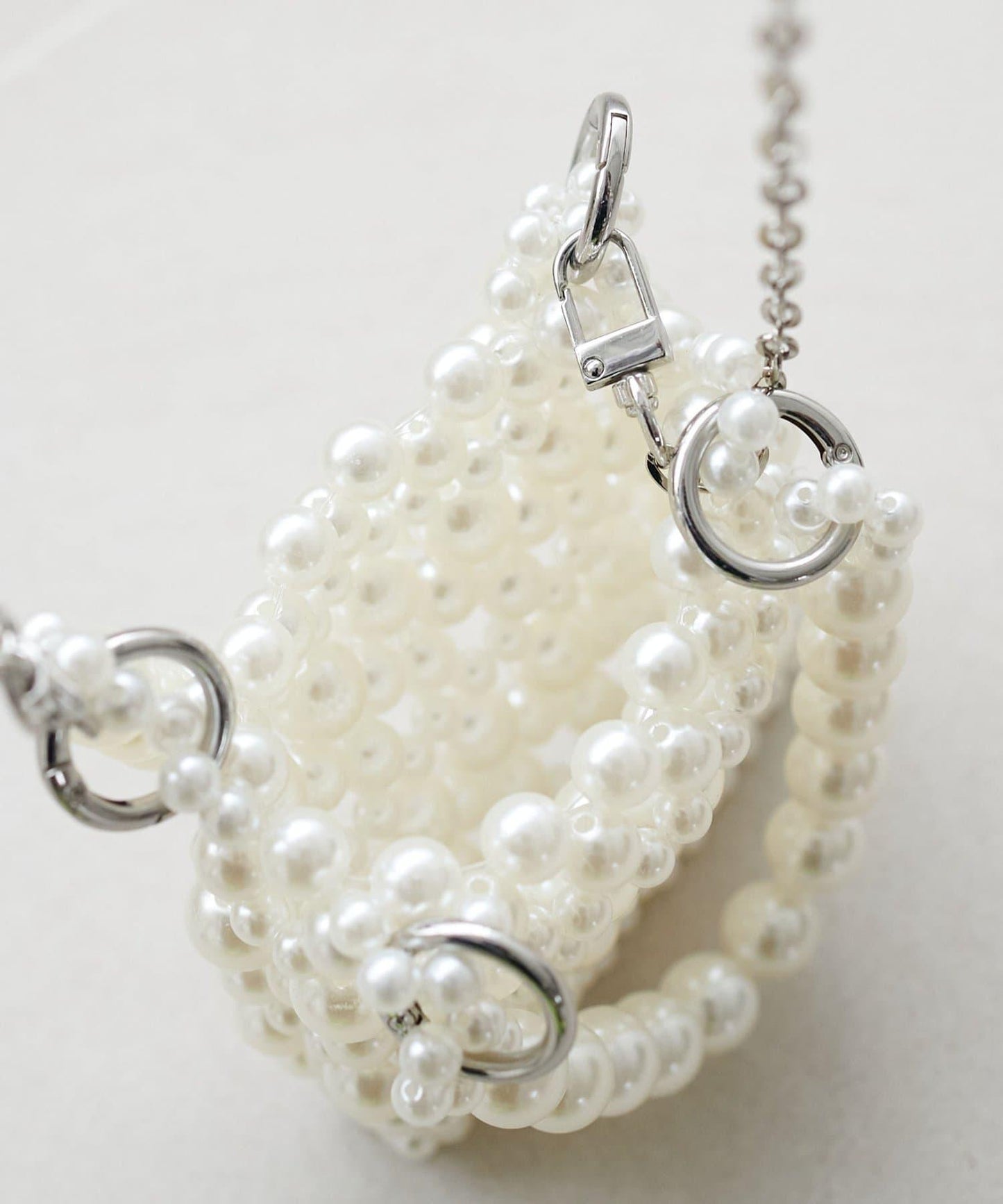 168536861