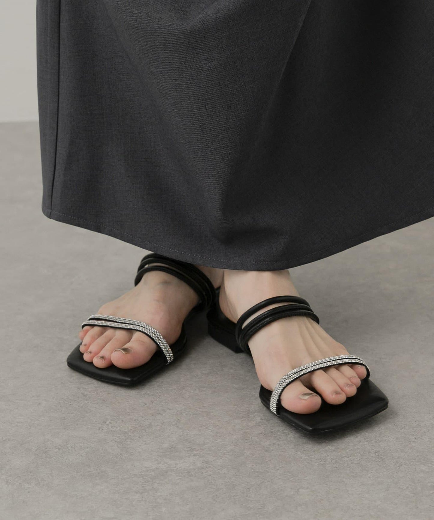 269438047