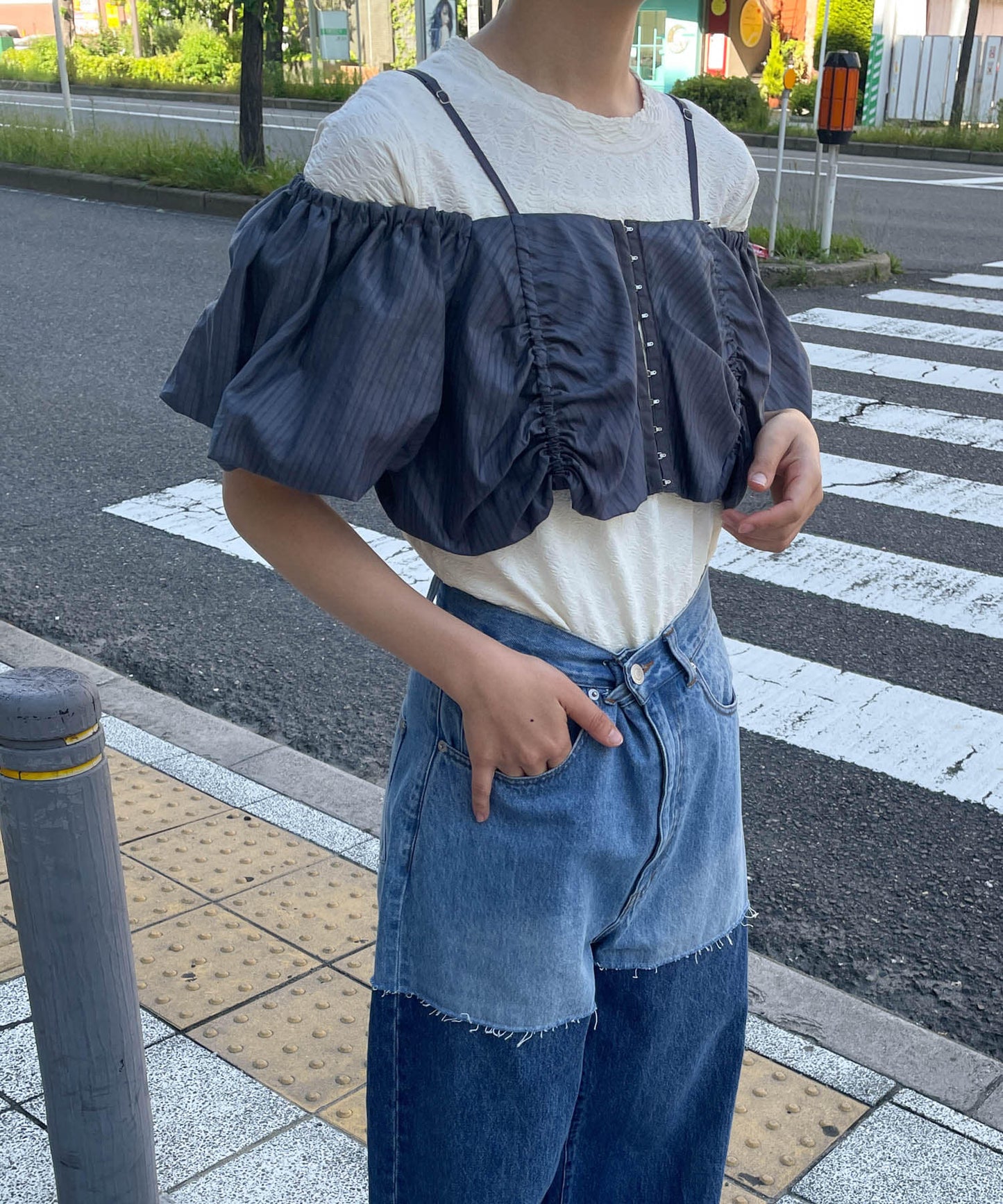 127164547