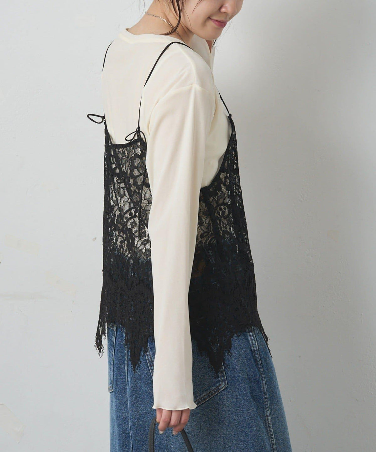 172805795