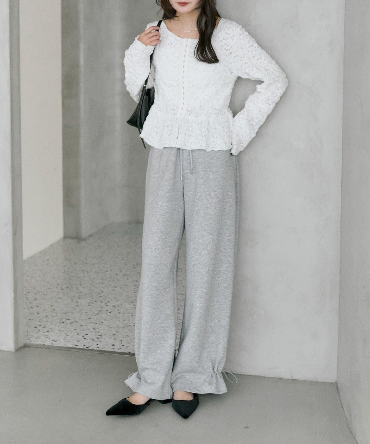 276943963