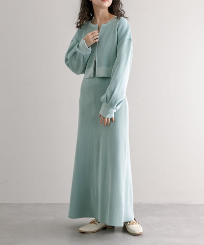 122100047