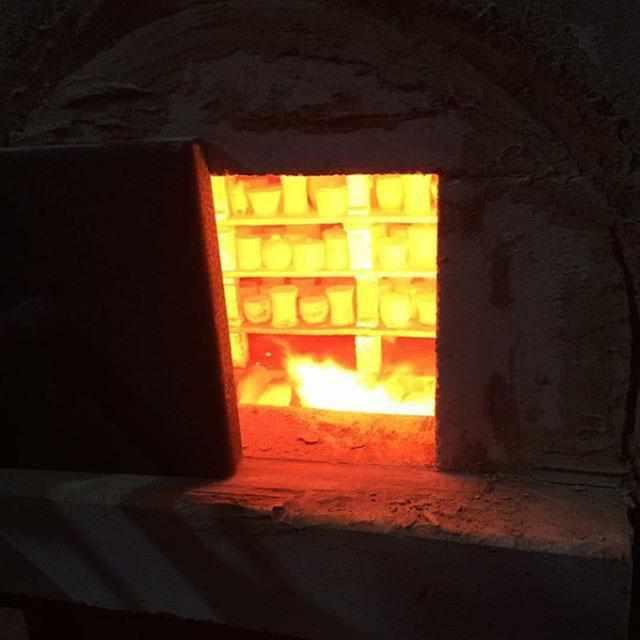284660418