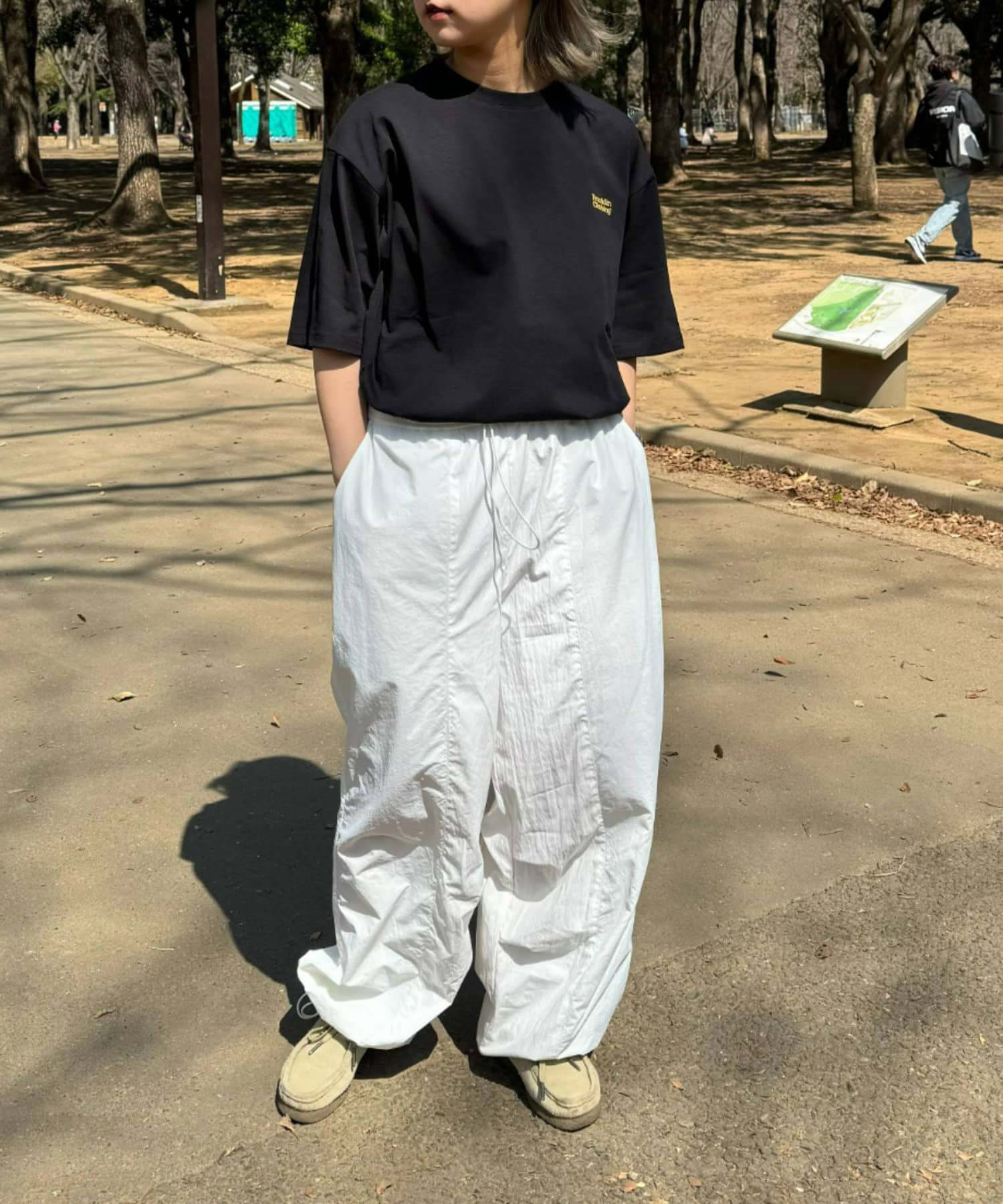 118373679