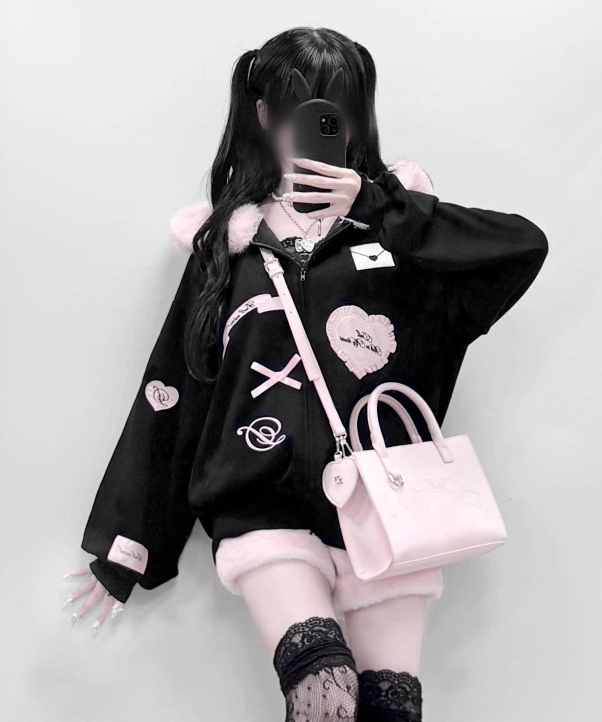173900811