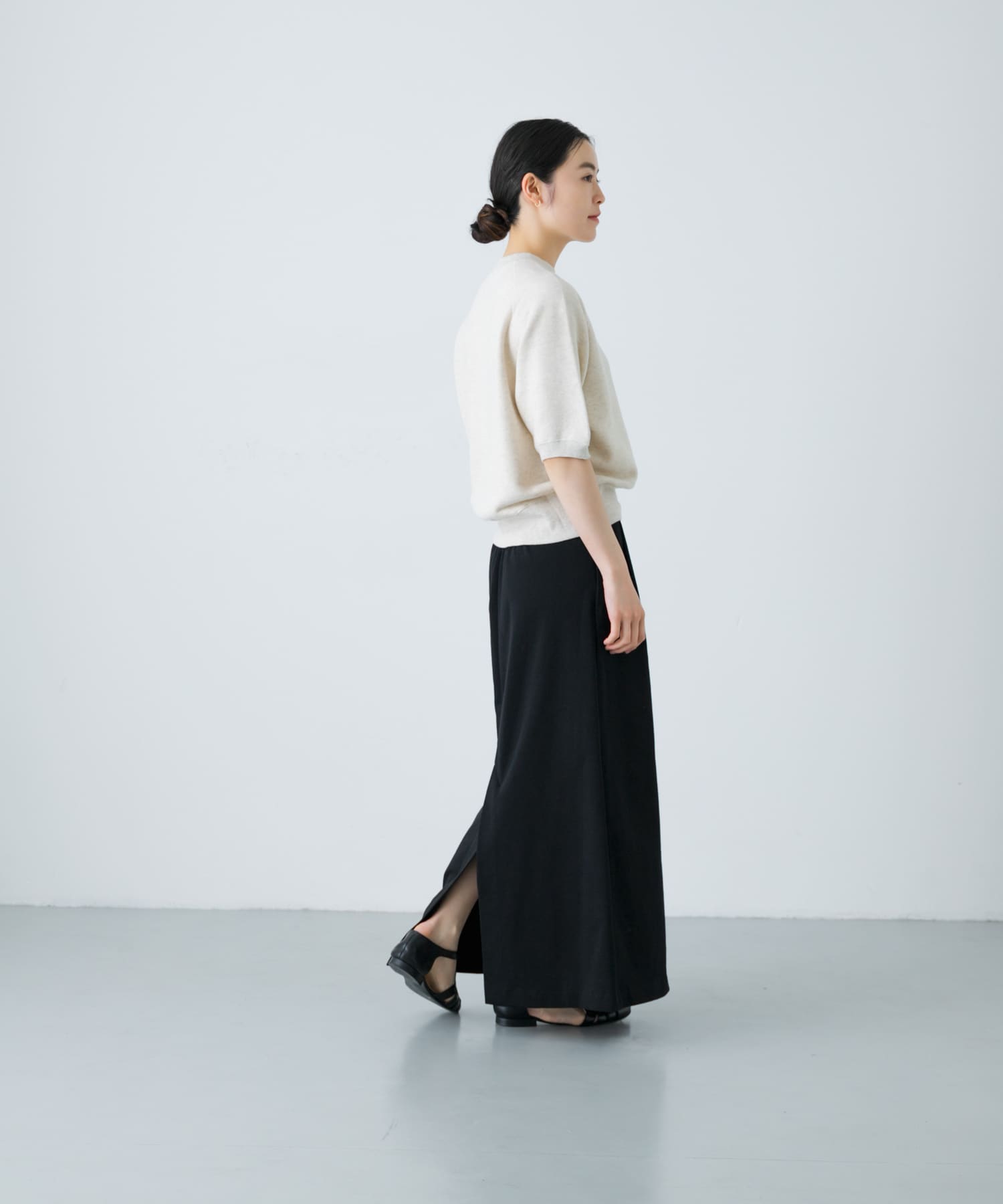 123045050