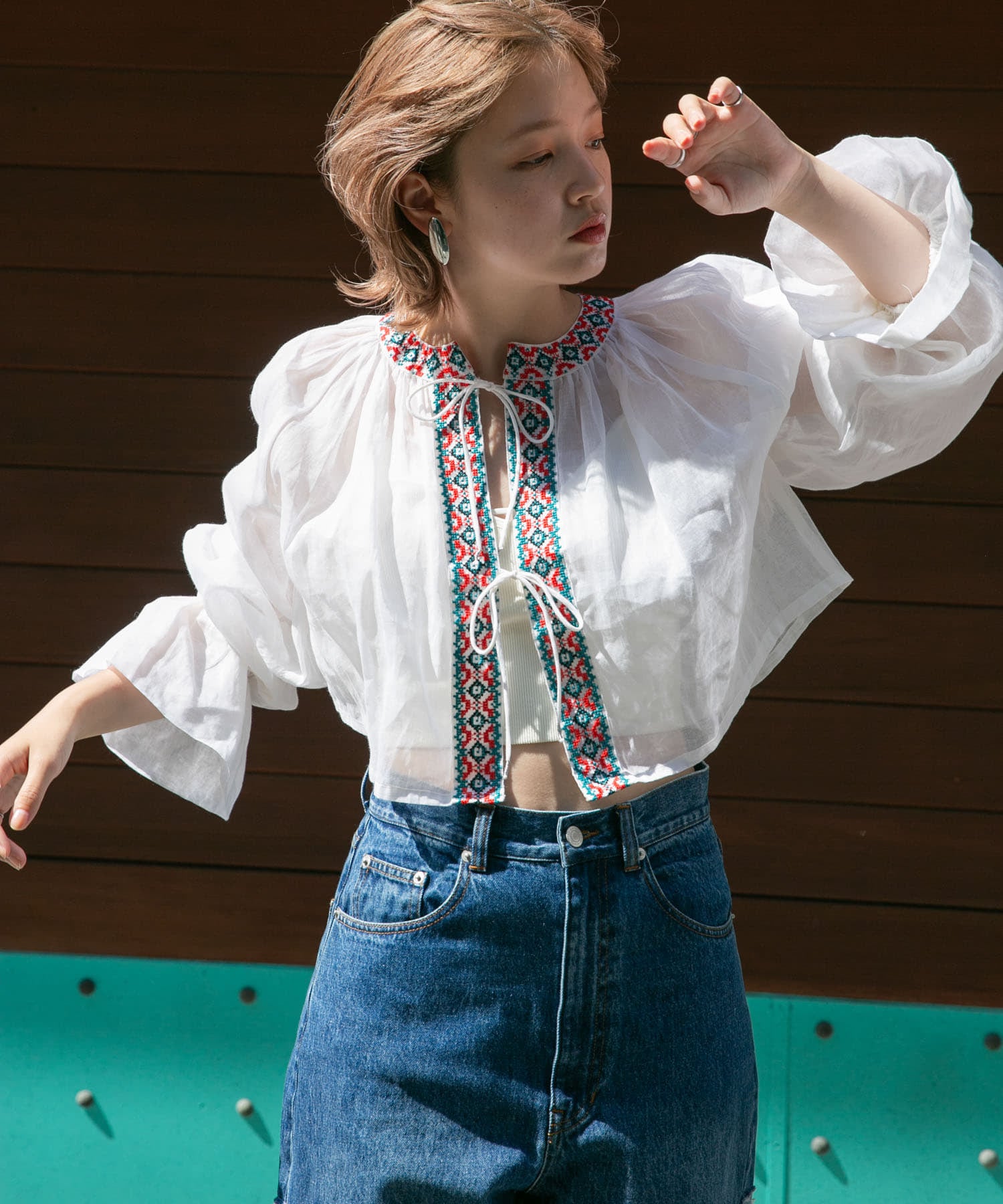130618255