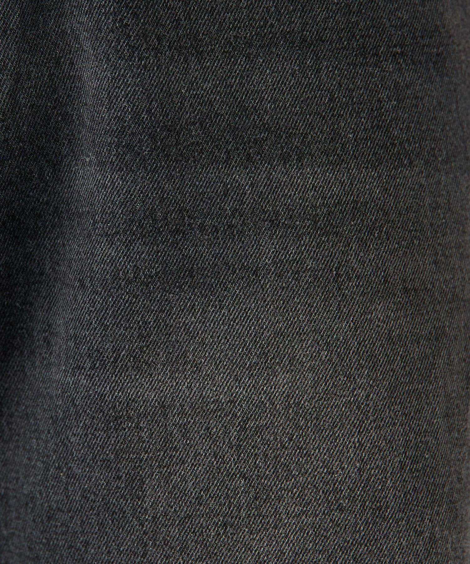 161673587