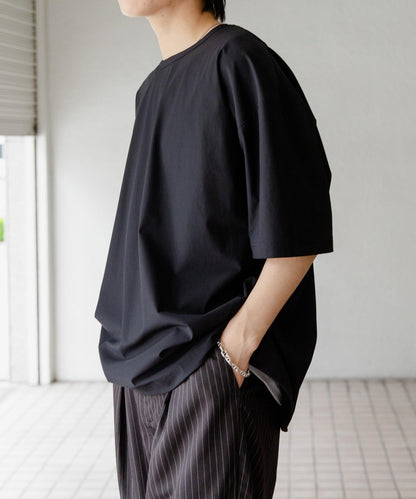 156921298