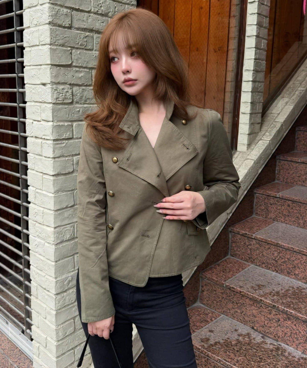 173527872