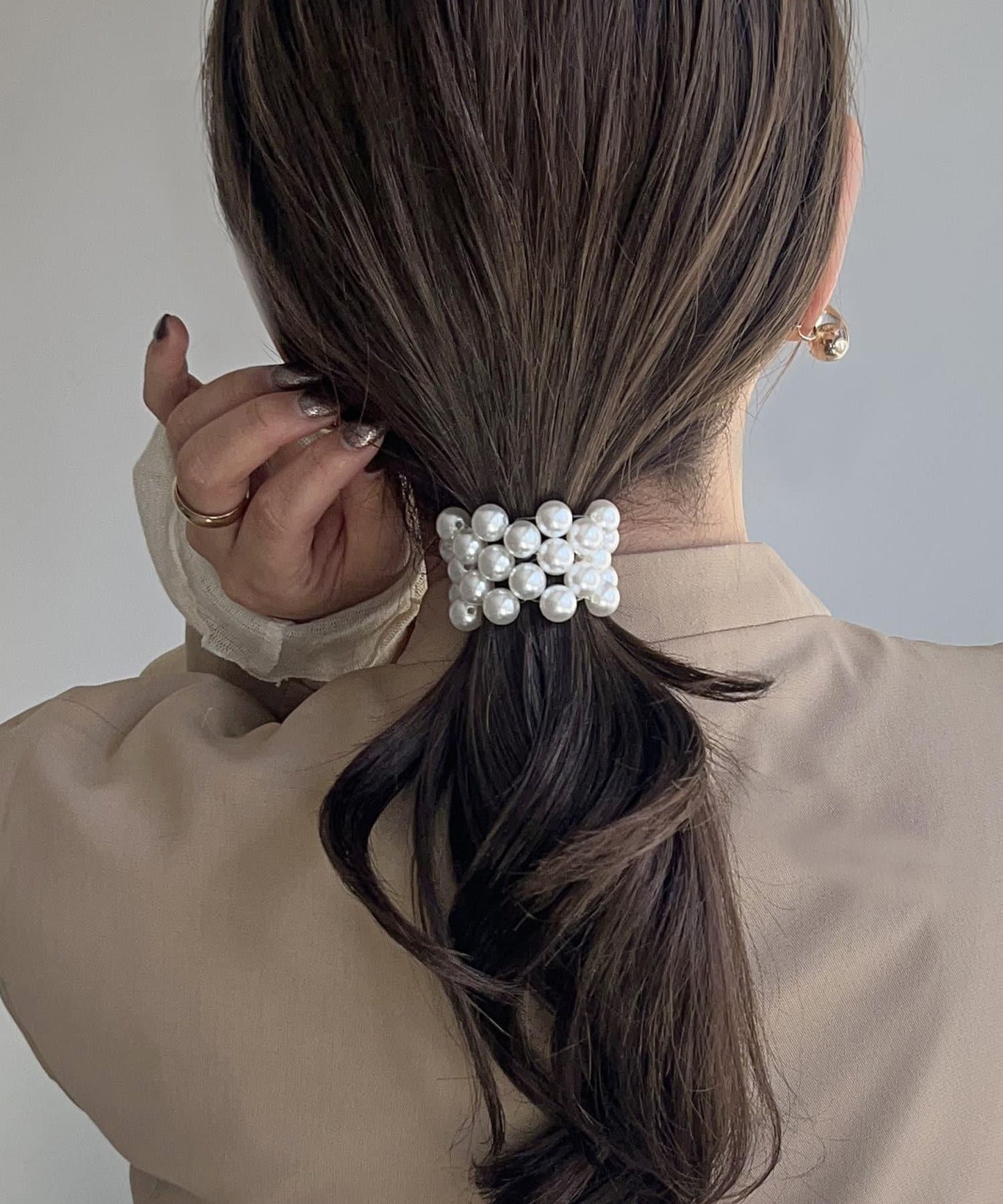 151102153