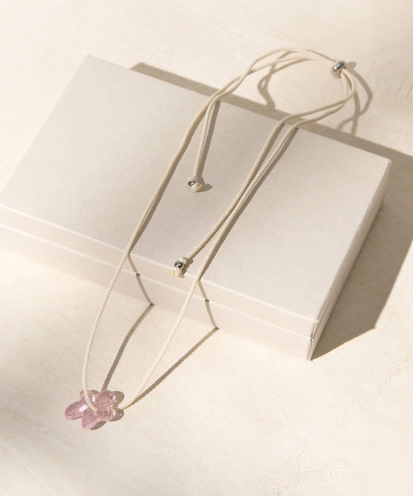 171105692