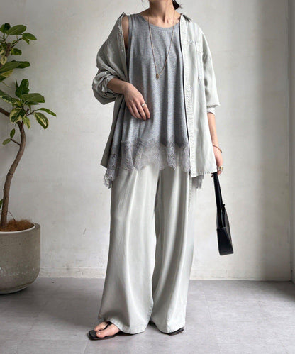 285958981