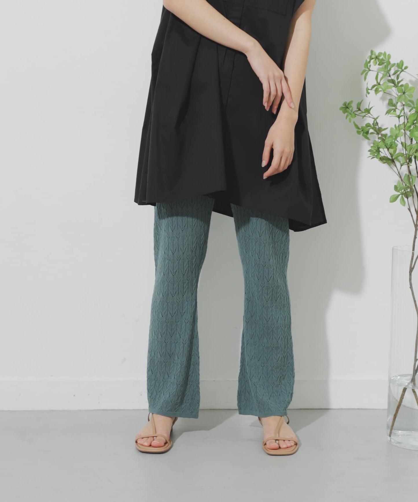 102470658