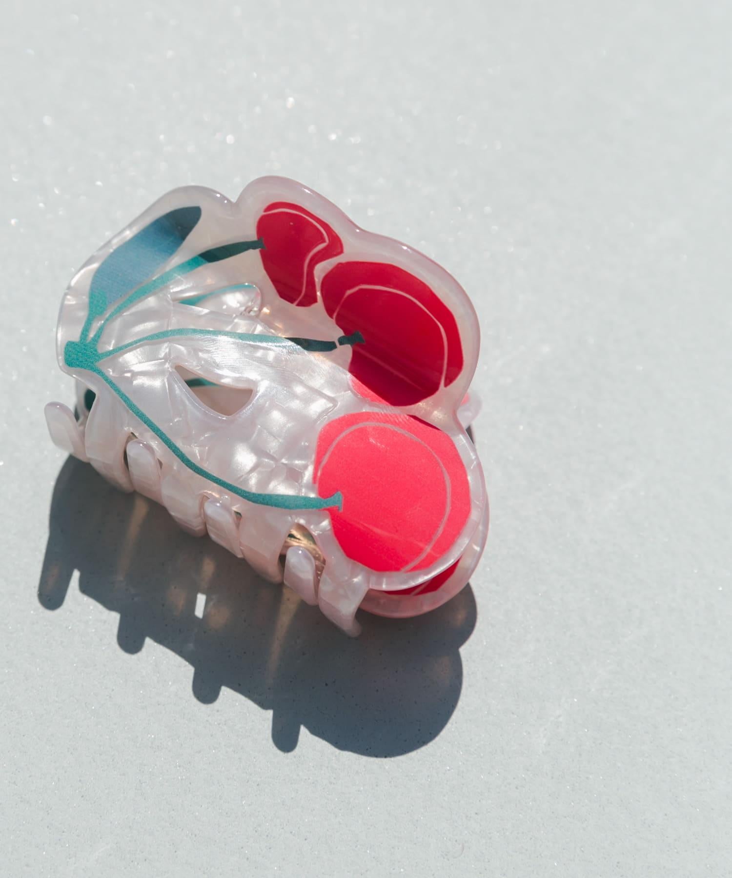 166089043
