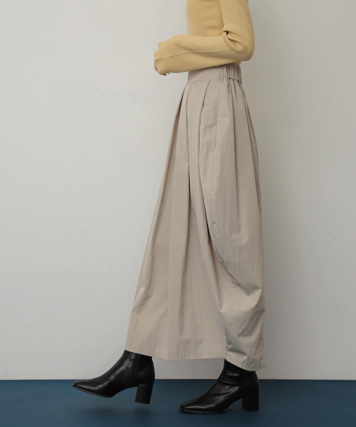 166167124