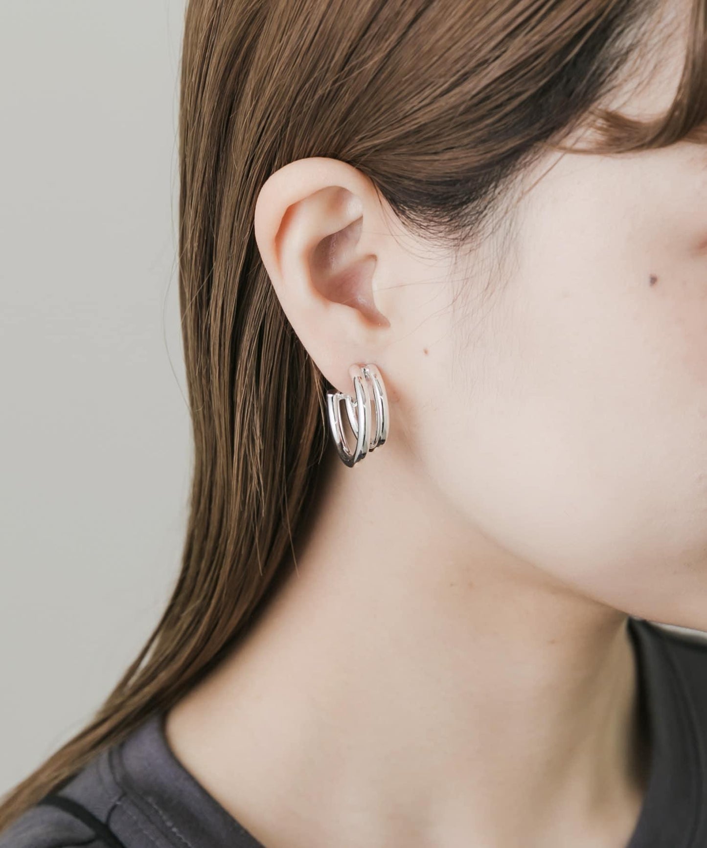 153481126