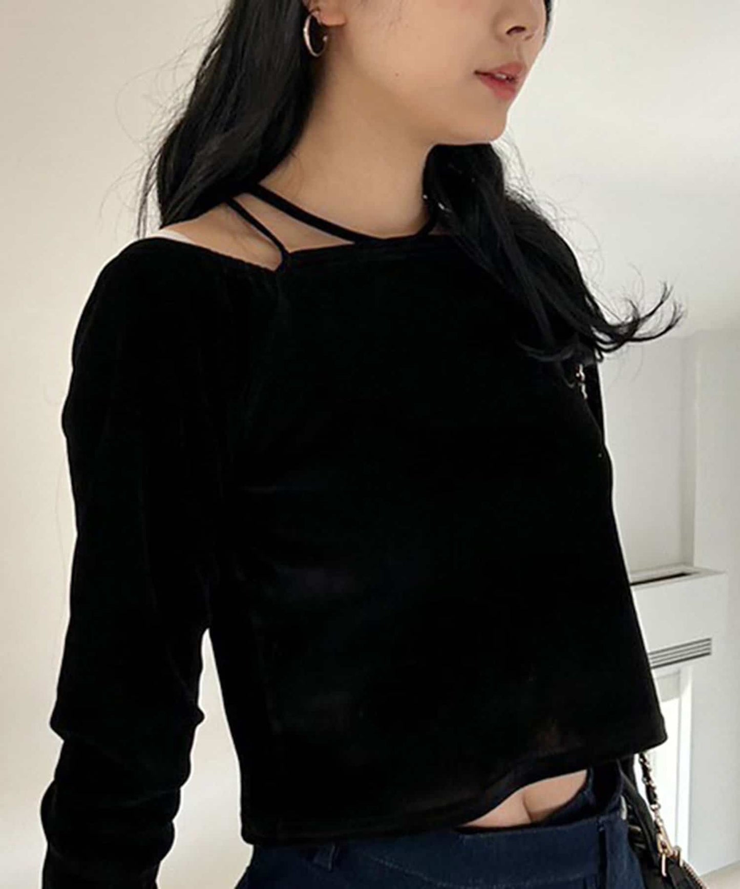 104067826