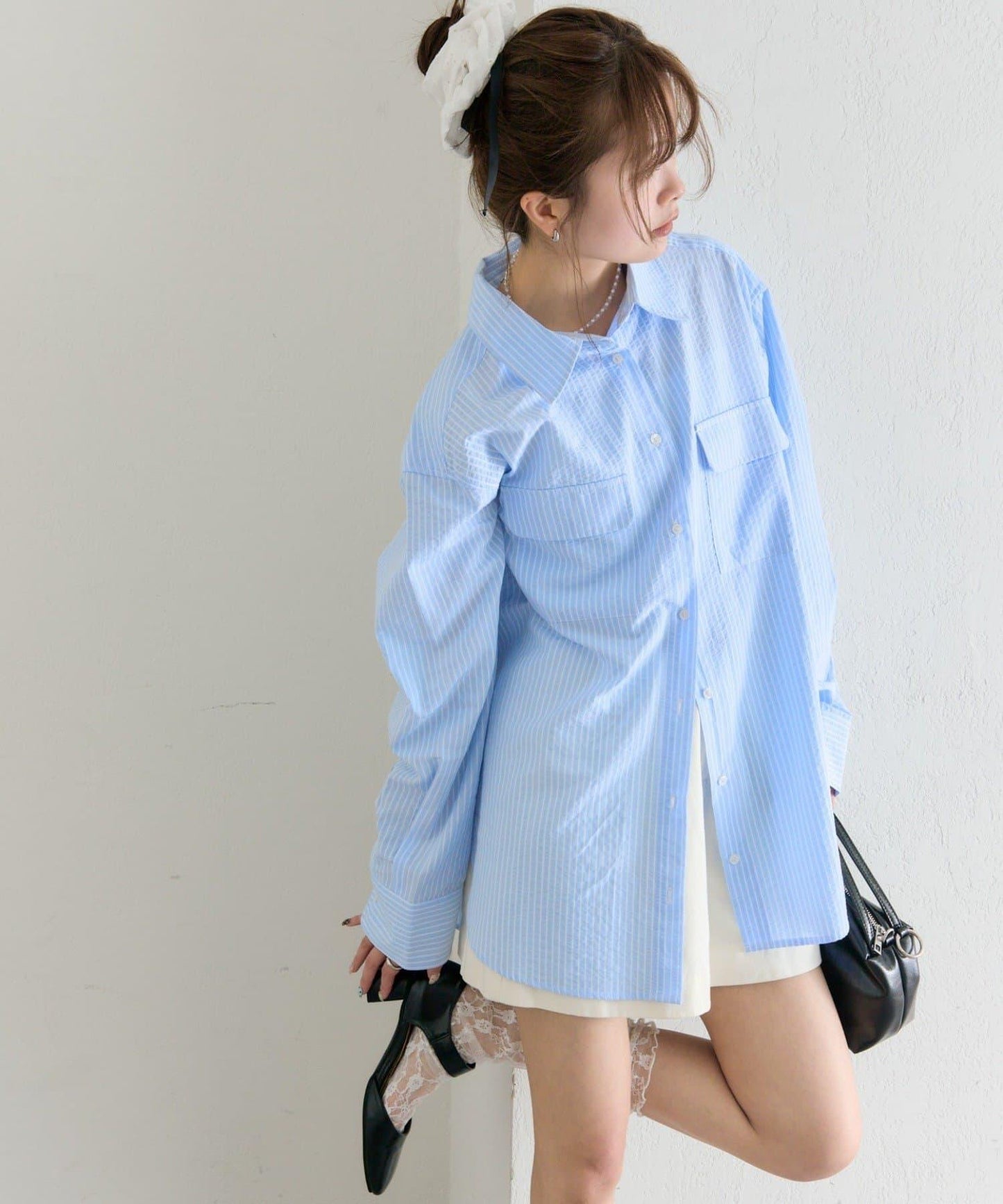 169885881
