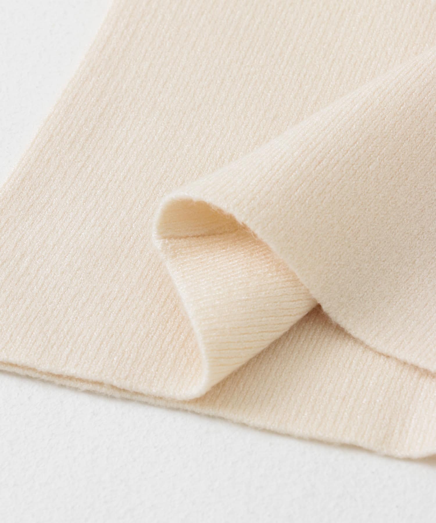 104541129