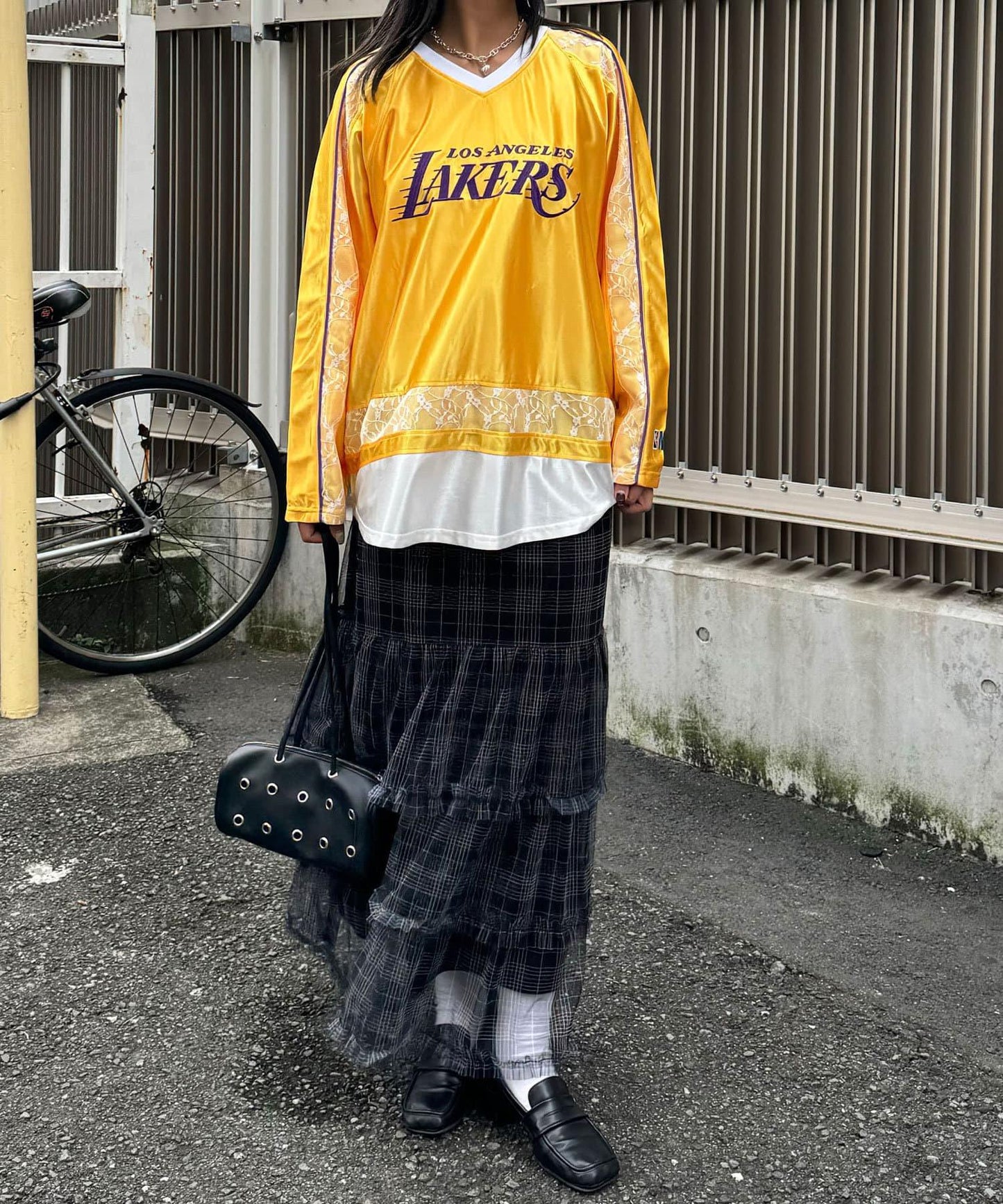 143176055