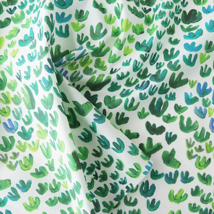 100854105