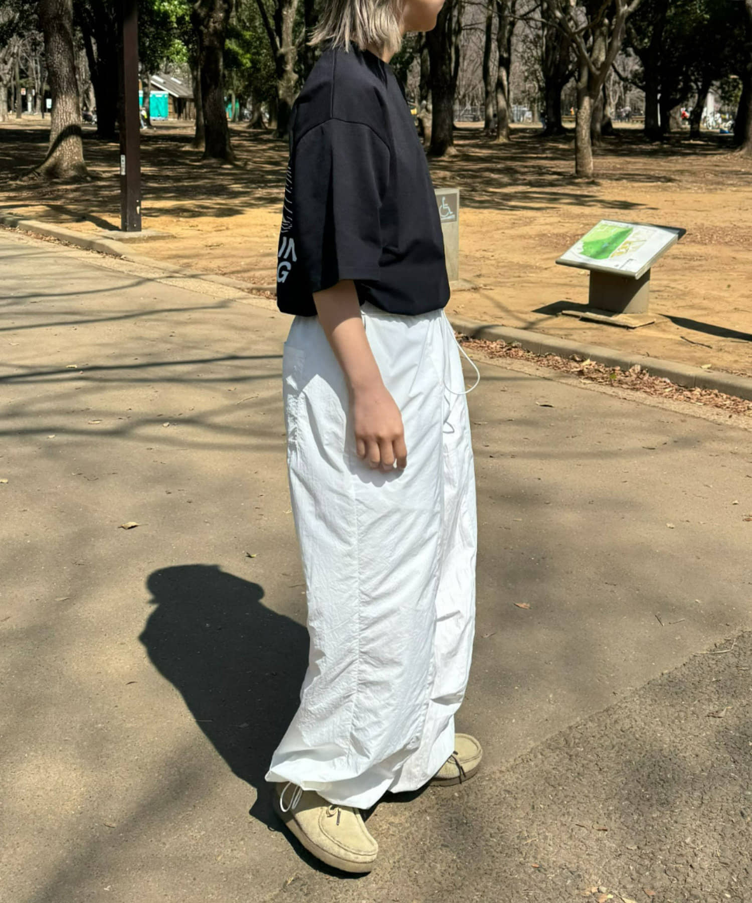 118373571