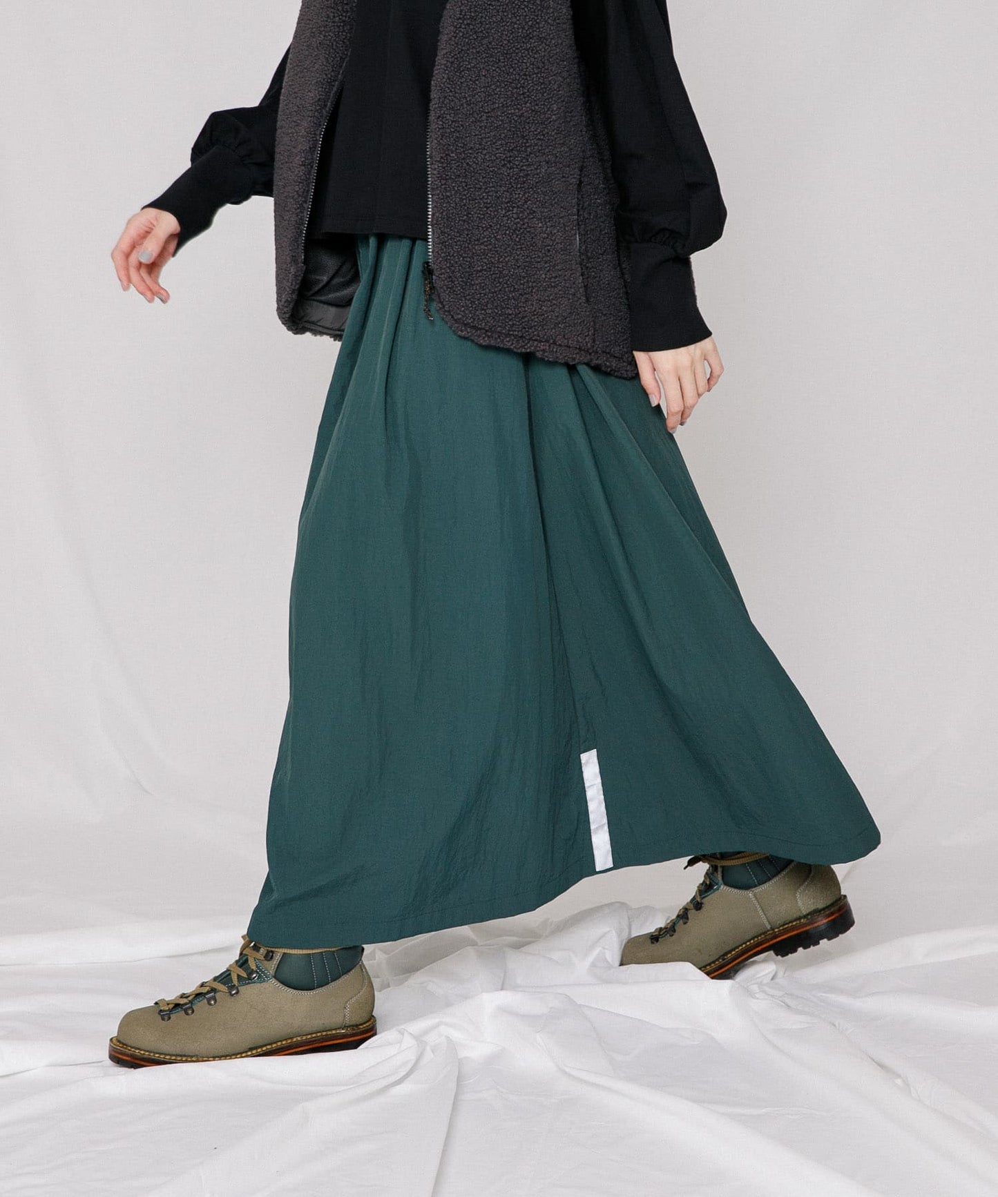 100250718