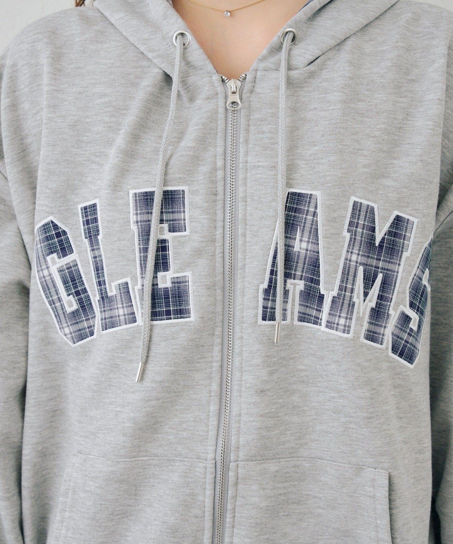 289733894