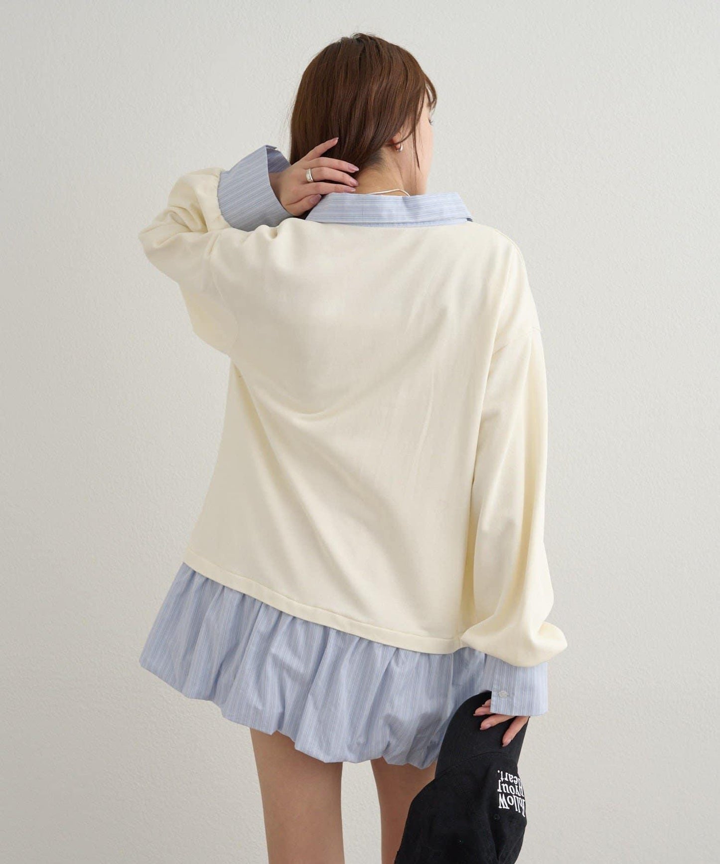 282647977