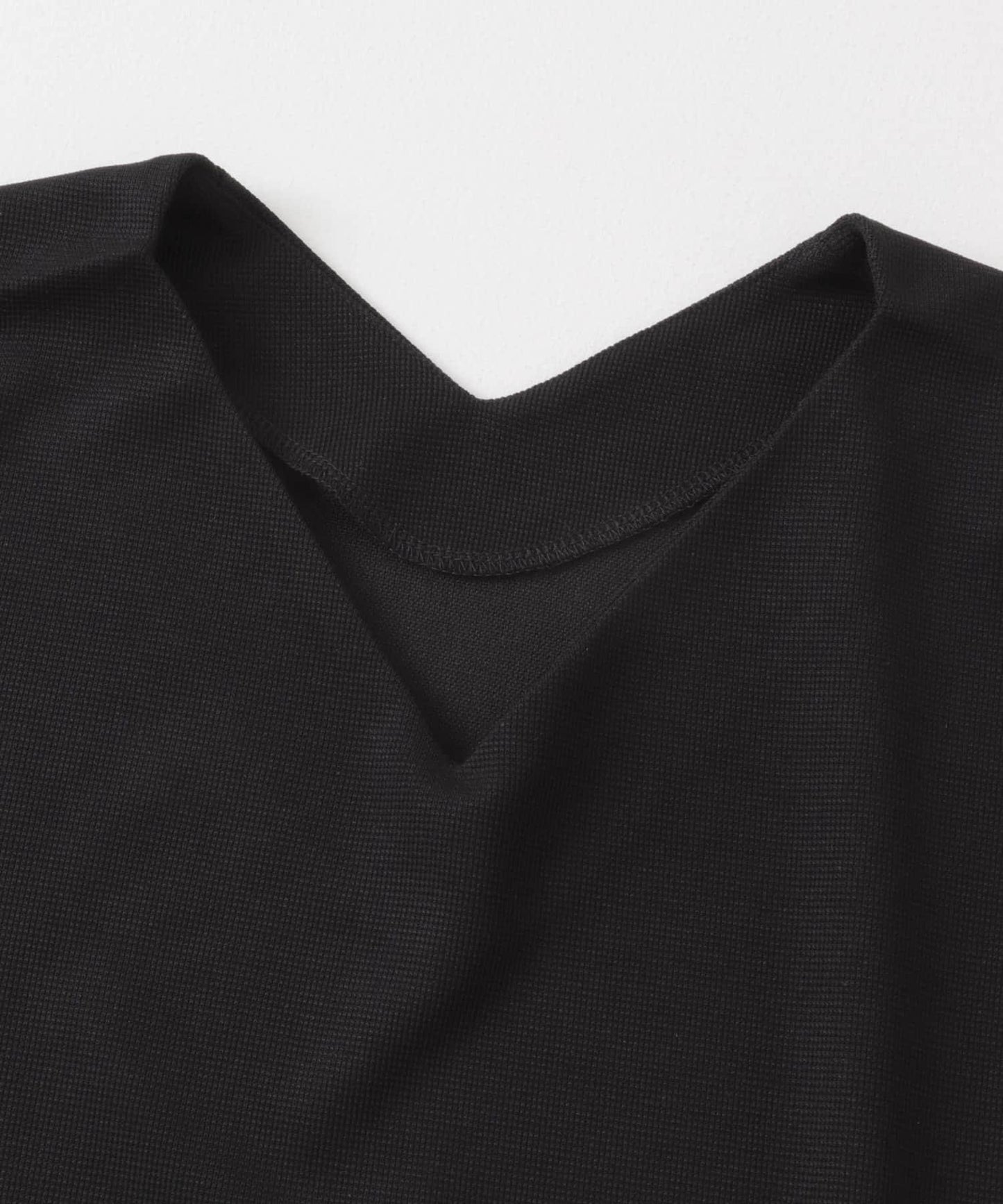 166070696