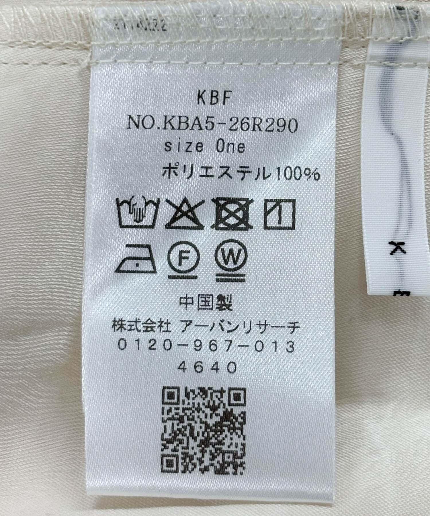 162733888