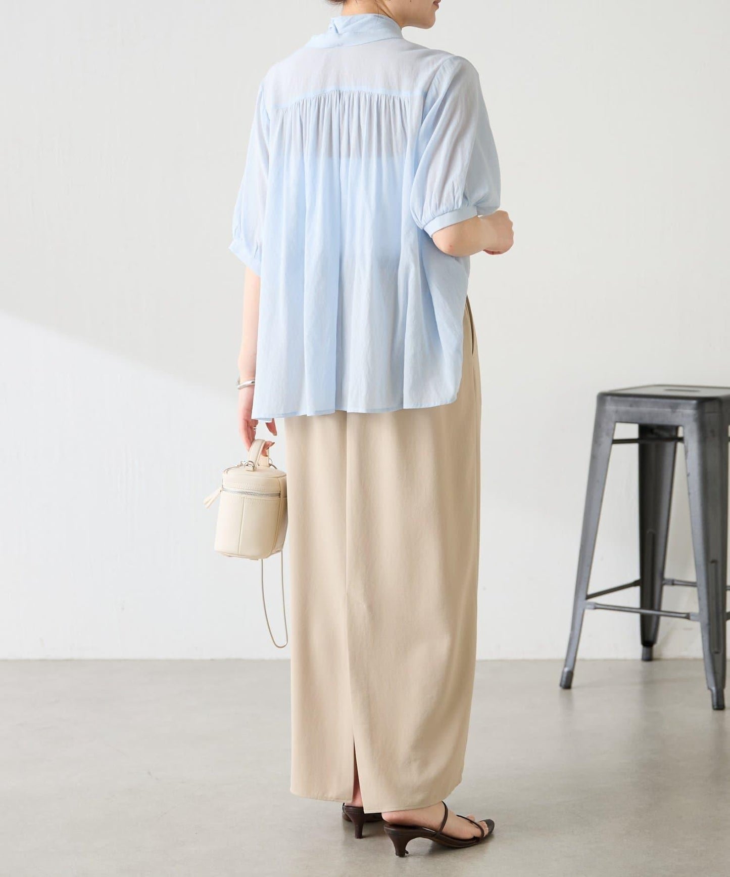 287632133