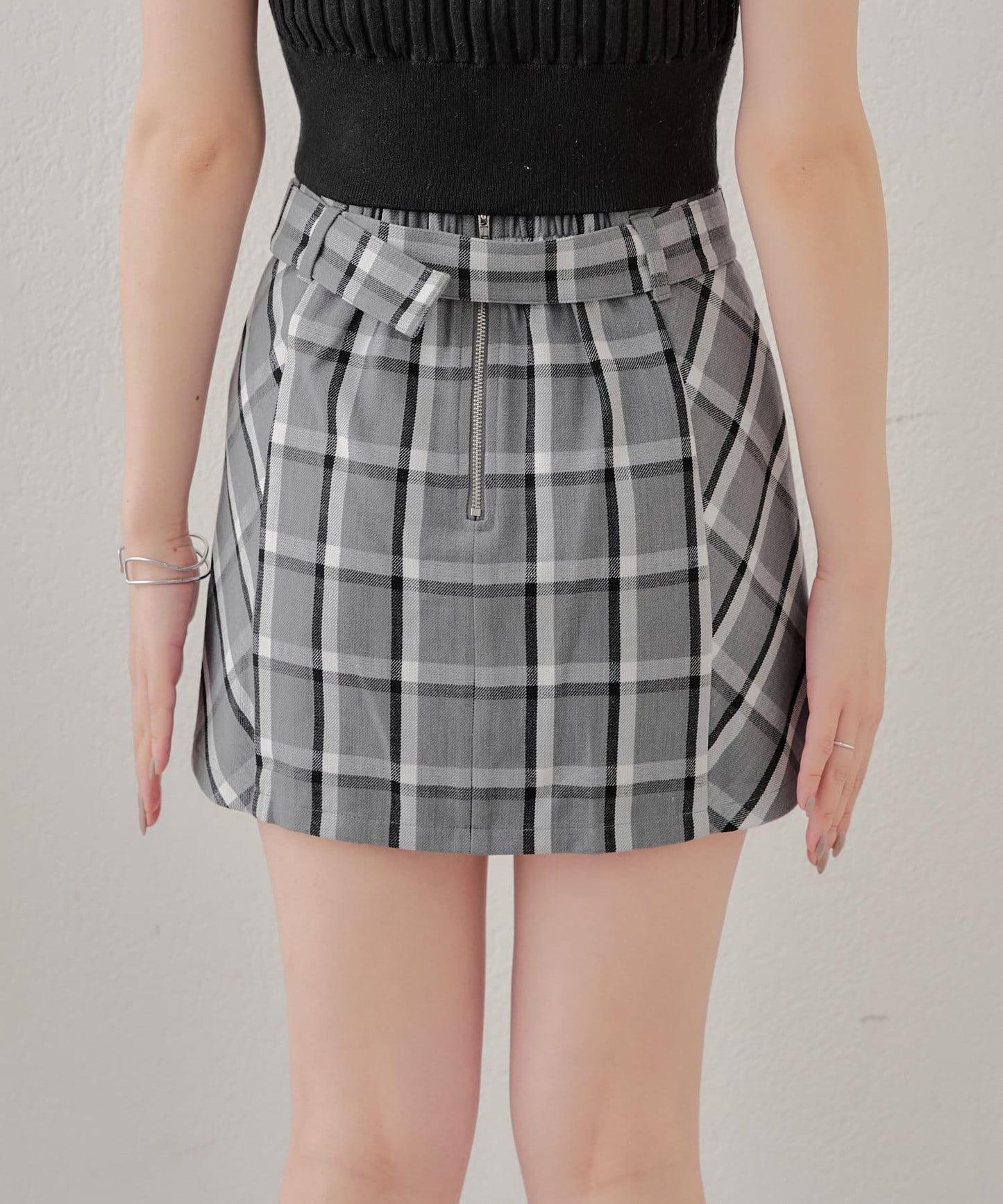 136816267