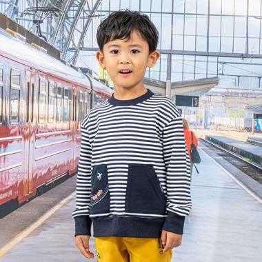 162840275