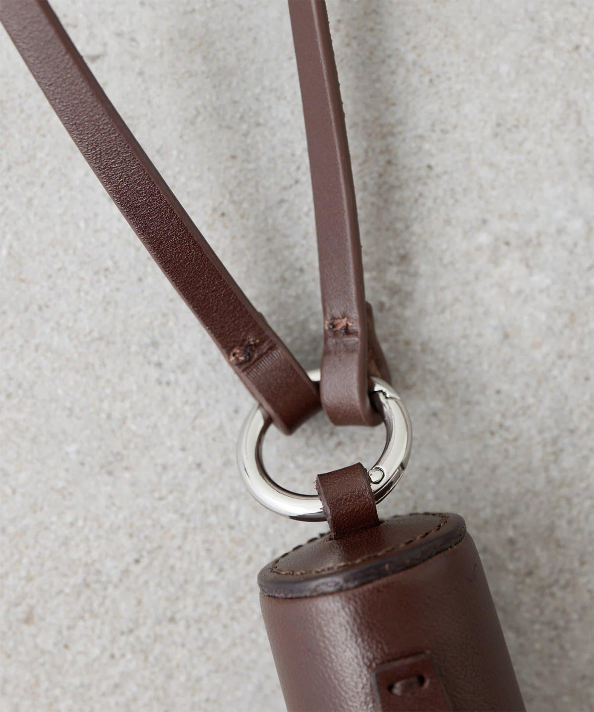 173197952