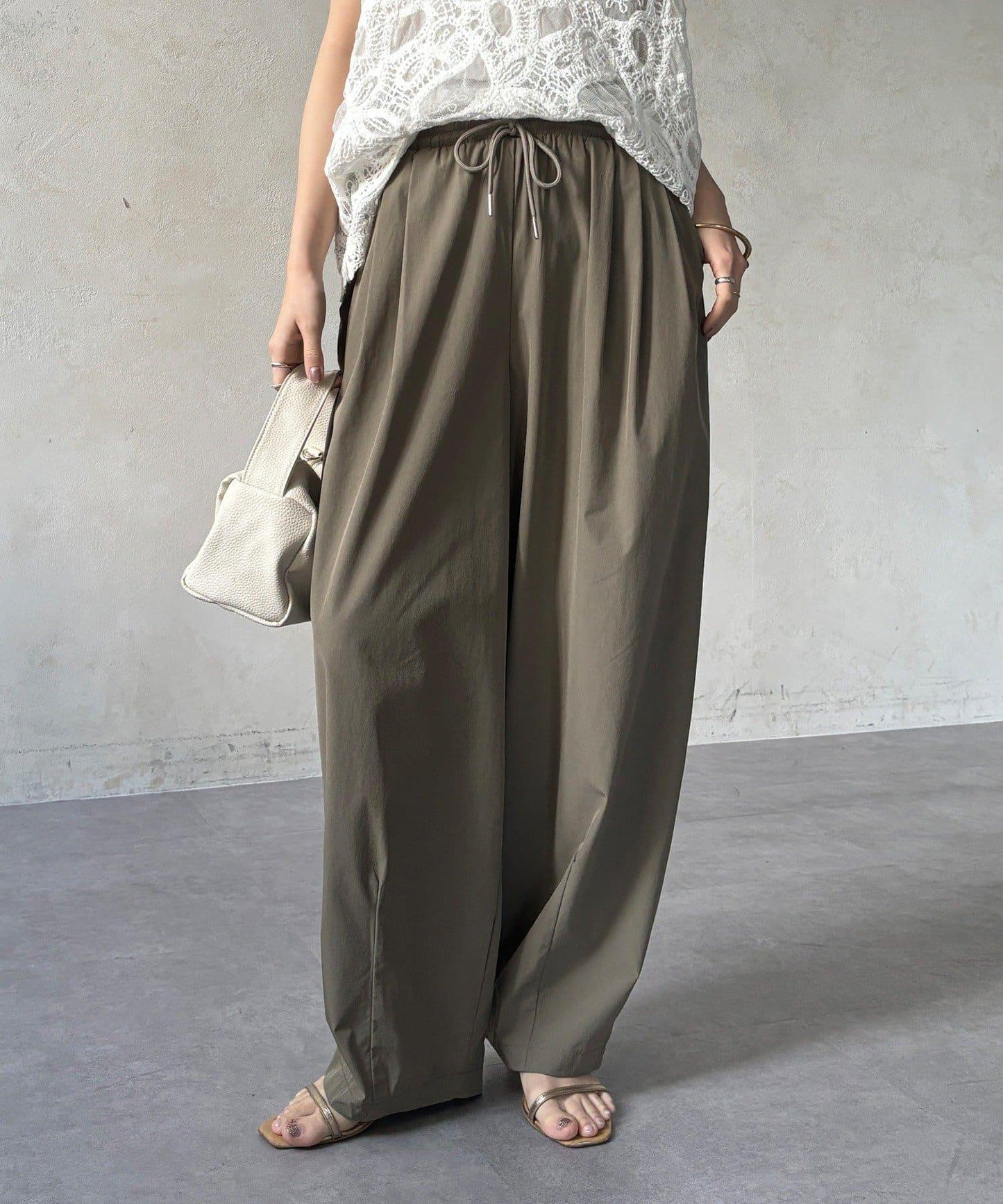 286846687