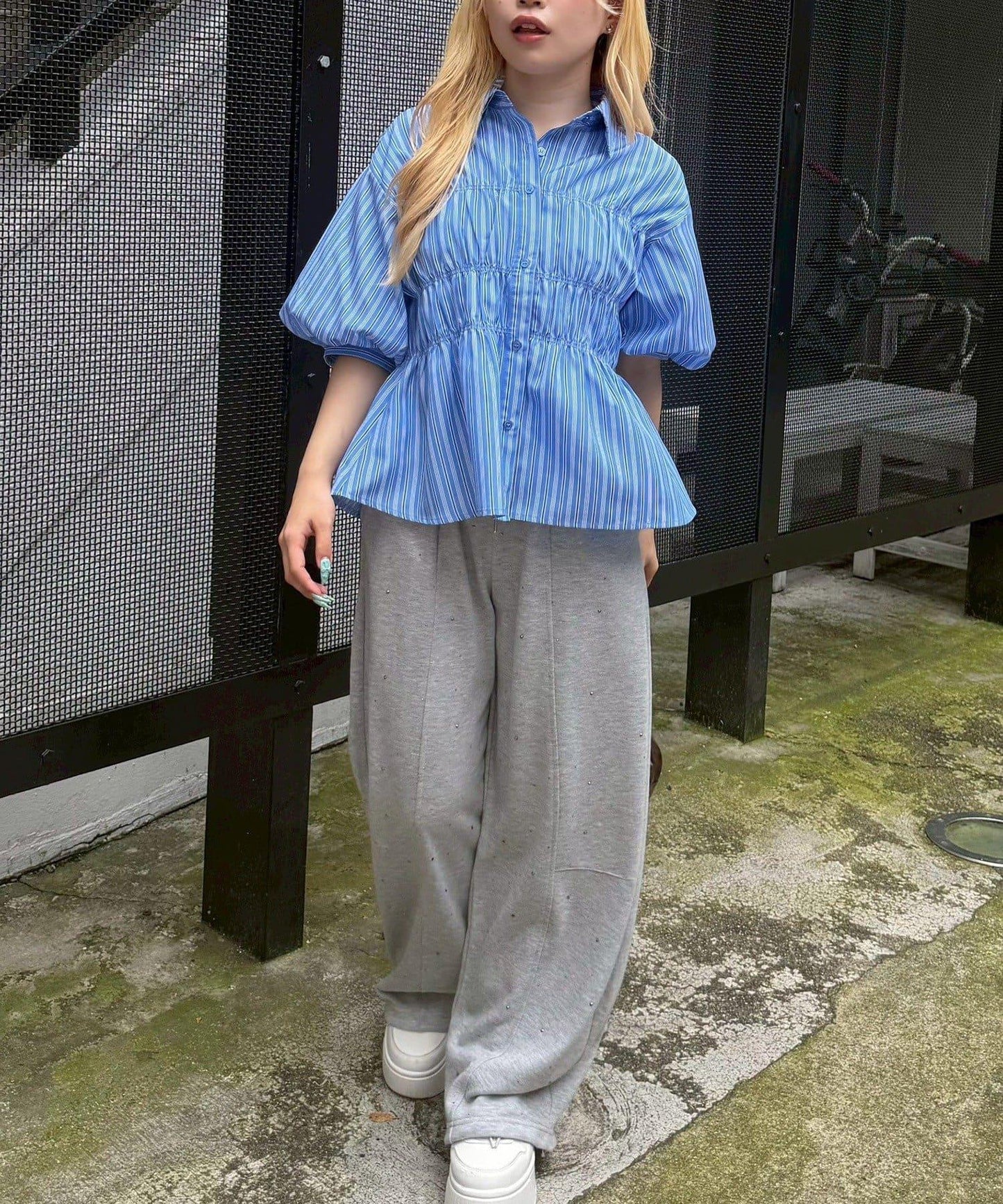172072978