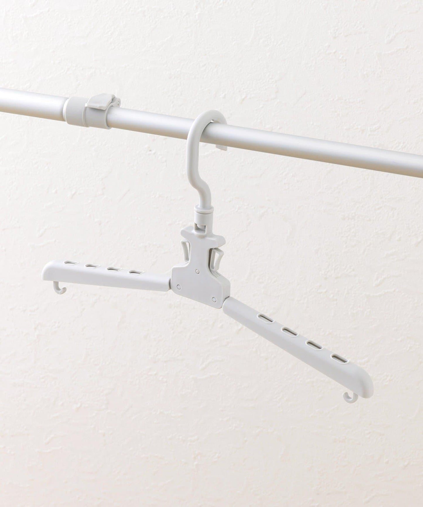 171838083