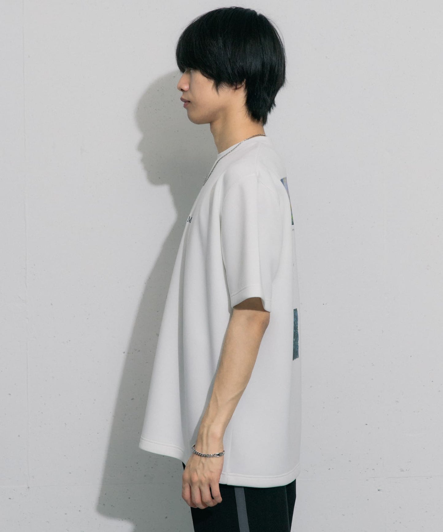 123032042
